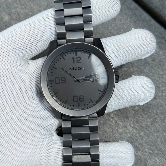 Nixon Corporal Stainless Steel GrayWatch men’s